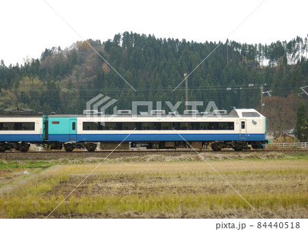 北陸本線 森本ー津幡 JR東日本 485系 R2編成(新潟) ① クハ481-3037 海側 北陸本線 森本ー津幡 JR東日本 485系 R2編成(新潟) ① クハ481-3037 海側 84440518