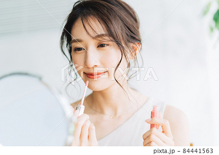 メイクシーン 84441563