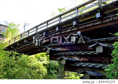 甲斐の猿橋　山梨県大月市 84444224