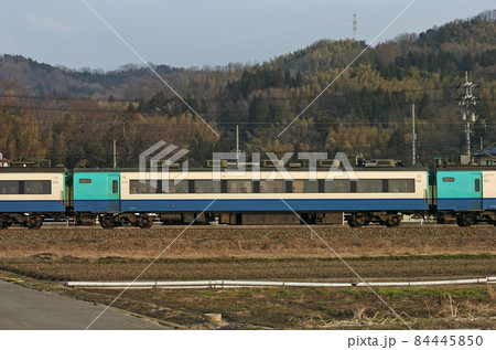 北陸本線 石動ー福岡 JR東日本 485系 R25編成(新潟) ③ モハ485-3050 海側 北陸本線 石動ー福岡 JR東日本 485系 R25編成(新潟) ③ モハ485-3050 海側 84445850