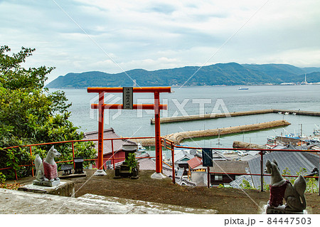 坂出市瀬居島の法楽稲荷大明神 84447503