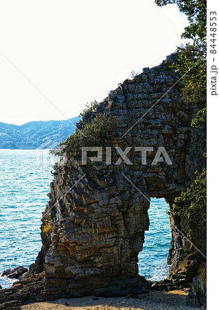 山口県 周防大島の観光名所巌門 山口県 周防大島の観光名所巌門 84448553