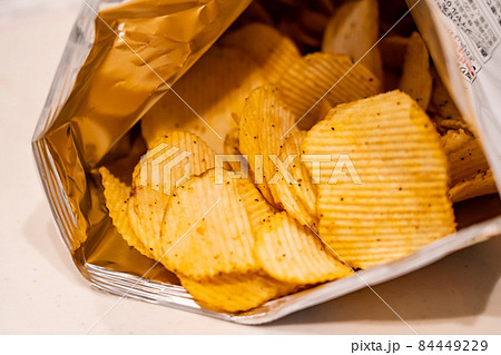 ポテトチップス ポテトチップス 84449229