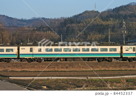 北陸本線　森本ー津幡　JR東日本　485系　T15編成（新潟）　②　モハ484-1052　海側 84452337
