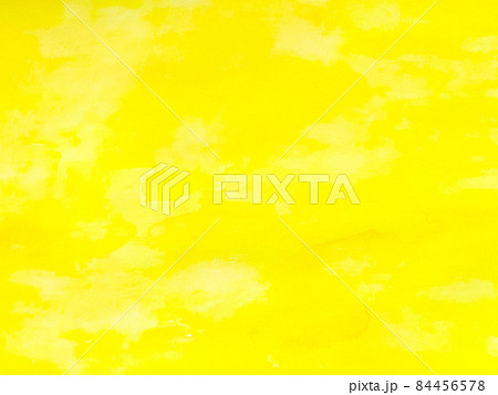 パステルイエロー水彩紙の背景テクスチャ 84456578