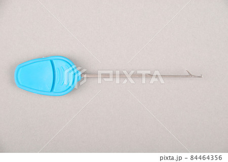 One blue splicing needle tier 84464356