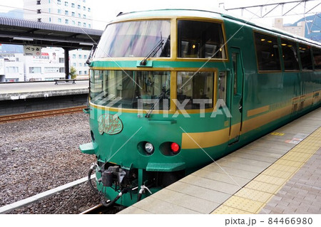 JR九州「ゆふいんの森」号 84466980