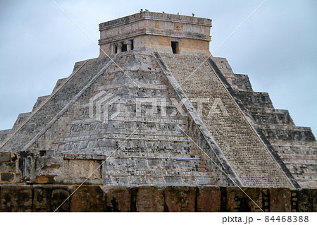 メキシコユカタン州 マヤ文明の遺跡世界遺産チチェンイッツァのピラミッド メキシコユカタン州 マヤ文明の遺跡世界遺産チチェンイッツァのピラミッド 84468388