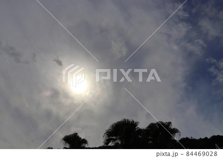 空 雲 太陽 空 雲 太陽 84469028