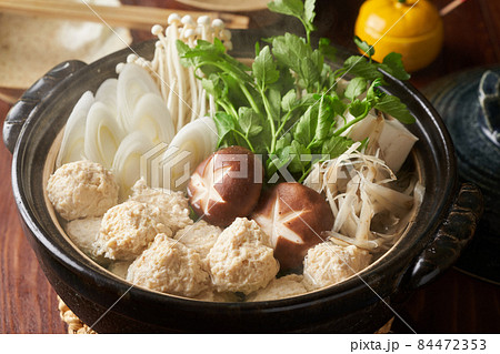 鶏団子鍋 84472353