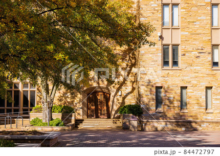 Sunny view of the Chapman Legacy Society of The University of Tulsa 84472797