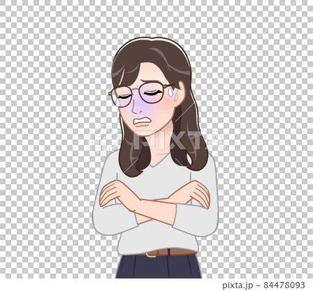 七分袖を着た眼鏡の女性 84478093