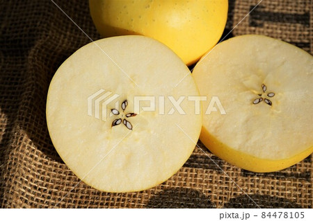 甘いリンゴ　はるか 84478105