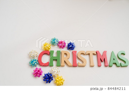 【行事】クリスマスの背景素材【コピースペース】 【行事】クリスマスの背景素材【コピースペース】 84484211