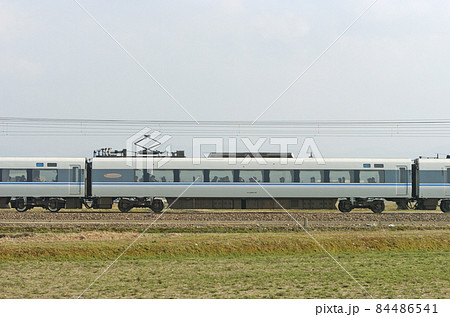 北陸本線　美川ー加賀笠間　JR西日本　681系　T06編成（金沢）　②　サハ680-12　海側 84486541