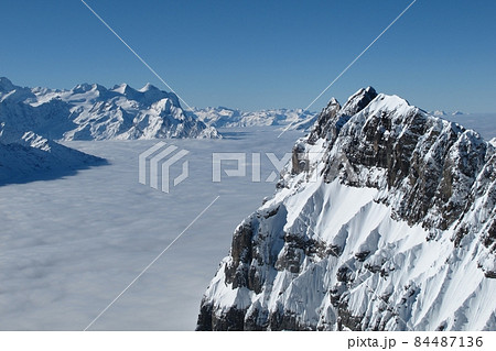 Sea of fog and mountains, view from the Titlis 84487136