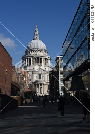 イギリス、ロンドンのセントポール大聖堂 84488692