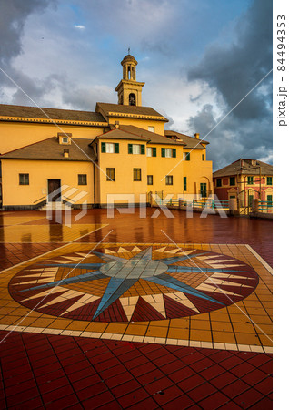 Corso Italia, promenade in Genoa 84494353