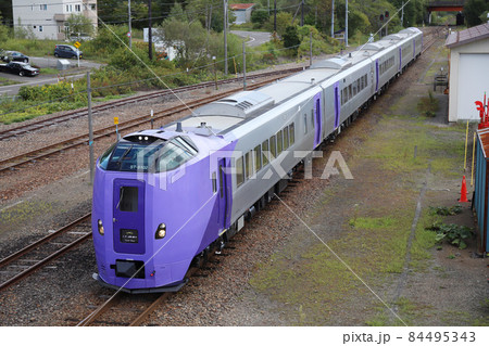 キハ261系5000代ラベンダー編成　 84495343