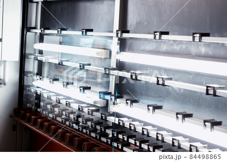 Production of PVC windows and double-glazed windows, a line for washing and drying glass for the production of insulating glass units, machine 84498865