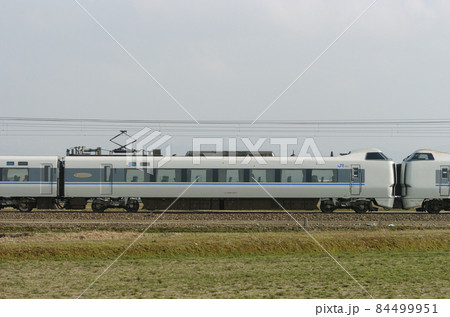 北陸本線　美川ー加賀笠間　JR西日本　681系　旧T17編成（金沢）　⑦　クハ680-507　海側 84499951