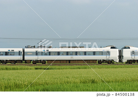 北陸本線　美川ー加賀笠間　JR西日本　681系　T17編成（金沢）　⑦　クハ680-507　海側 84500138