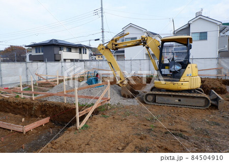 住宅建設現場 84504910