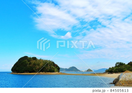 【山口県】周防大島のパワースポット 真宮島につながる砂州の道 【山口県】周防大島のパワースポット 真宮島につながる砂州の道 84505613