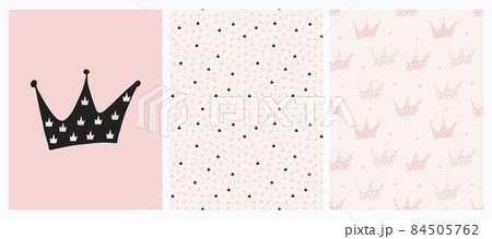 Irregular Crown Seamless Pattern. Pale Green and Gray Doodle Print 84505762