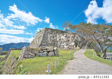 【竹田城跡】 兵庫県朝来市和田山町竹田古城山 84511383