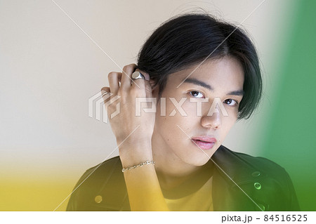 かっこいい男性のポートレート かっこいい男性のポートレート 84516525