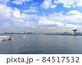 港から見える街 84517532
