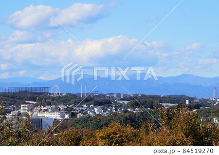 生田緑地・枡形山展望台からの眺望（よみうりランド、奥多摩方面） 84519270