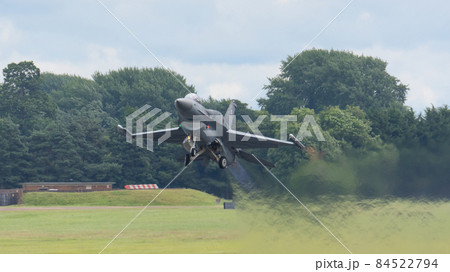 ポーランド空軍F-16Cブロック52+「タイガーデモチーム」離陸 ポーランド空軍F-16Cブロック52+「タイガーデモチーム」離陸 84522794