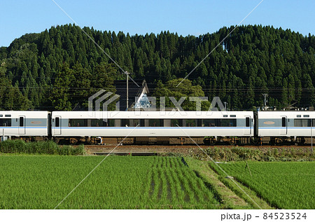 北陸本線　森本ー津幡　JR西日本　681系　W13編成（金沢）　⑧　モハ681-4　海側 84523524