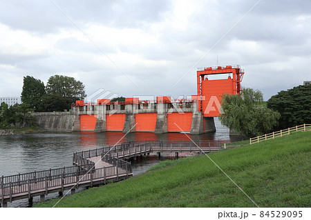 赤羽　旧岩淵水門 84529095