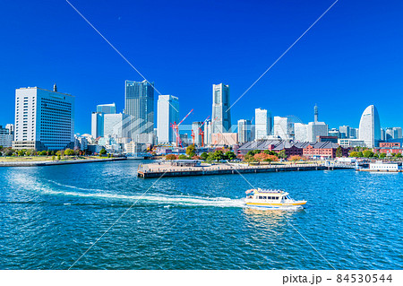 神奈川　横浜　みなとみらいの風景 84530544