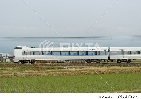 北陸本線　美川ー加賀笠間　JR西日本　683系　R12編成（金沢）　③　クモハ683-3524　海側 84537867