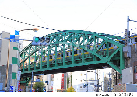 神田川にかかる松住町架道橋（まつずみちょうかどうきょう） 千代田区の写真素材 [84548799] - PIXTA