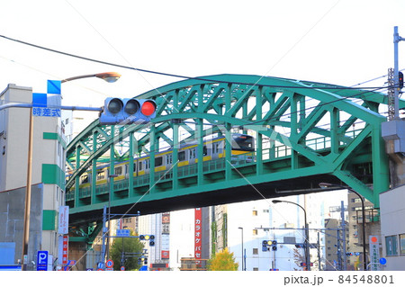 神田川にかかる松住町架道橋（まつずみちょうかどうきょう）　千代田区 84548801