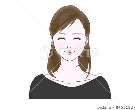 笑顔のセミロングの女性 84551927