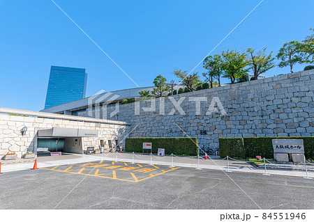 大阪府大阪市　快晴の大阪城ホール 84551946