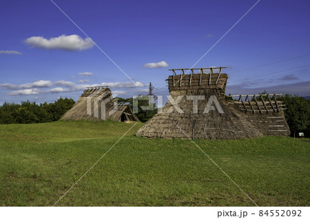 妻木晩田遺跡 復元竪穴住居 鳥取県大山町 妻木晩田遺跡 復元竪穴住居 鳥取県大山町 84552092