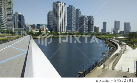 みなとみらいの高島水際線公園 みなとみらいの高島水際線公園 84552291