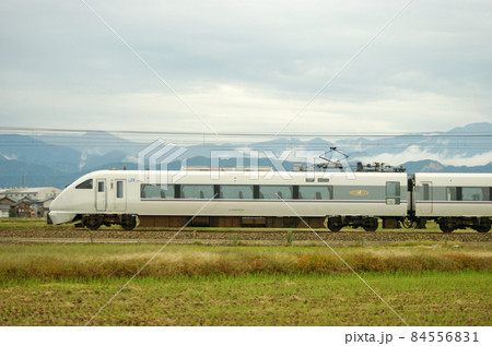 北陸本線 美川ー加賀笠間 JR西日本 683系 S06編成(金沢) ① クロ682-2006 海側 北陸本線 美川ー加賀笠間 JR西日本 683系 S06編成(金沢) ① クロ682-2006 海側 84556831