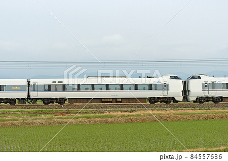 北陸本線 美川ー加賀笠間 JR西日本 683系 S09編成(金沢) ⑤ クモハ683-3517 海側 北陸本線 美川ー加賀笠間 JR西日本 683系 S09編成(金沢) ⑤ クモハ683-3517 海側 84557636