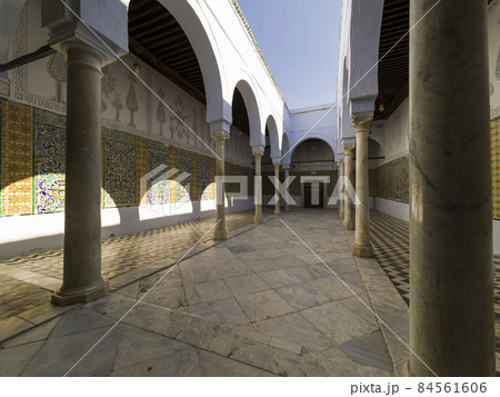 チュニジア ケルアン 【シディ・サハブ霊廟】 / Zaouia of Sidi Sahab 84561606