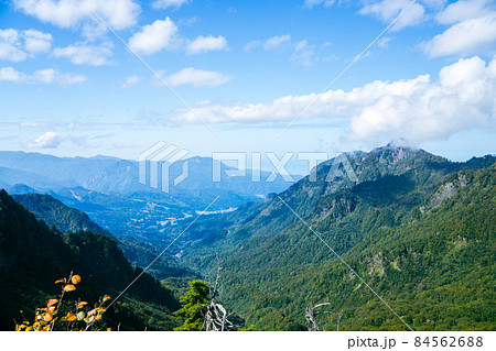山岳風景 海谷山塊 日本海 秋 山岳風景 海谷山塊 日本海 秋 84562688