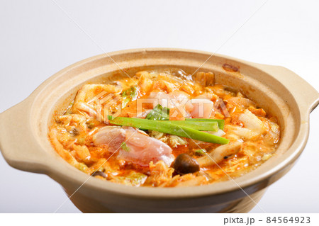 鶏肉の唐辛子鍋 鶏肉の唐辛子鍋 84564923