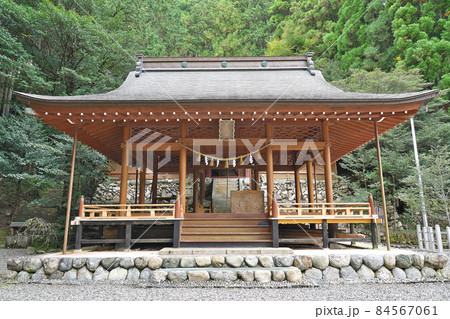 【黒瀧神社】 三重県松阪市飯高町森 84567061